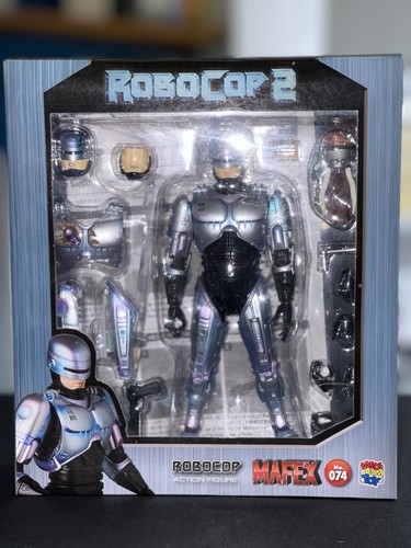Mafex 074 robocop - mafex,
